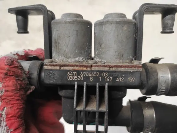 BMW 7 E65 E66 01- Verwarmingsklep 6906652 image 3