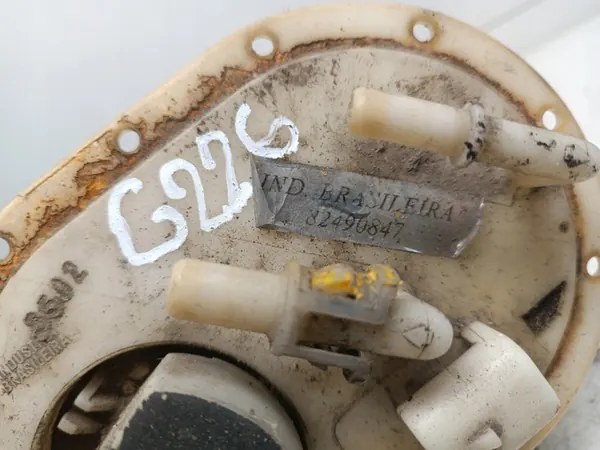 Brandstofpomp Fiat Siena Palio Weekend 1.2 1.4 1.6 OEM 82490847 image 3