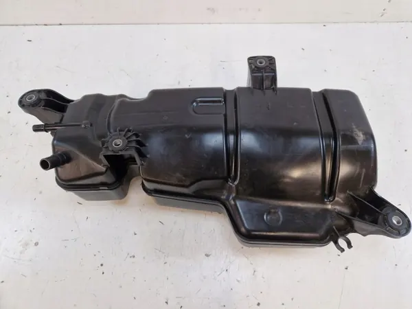 Land Rover AdBlue-tank OEM K8D2-5J228-A Begagnad image 2