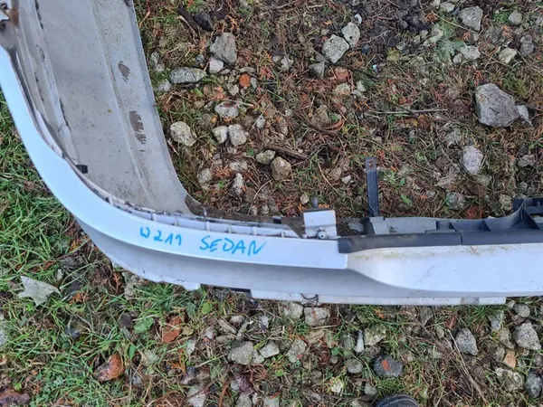 Parachoques Mercedes-Benz E W211 2004 image 6