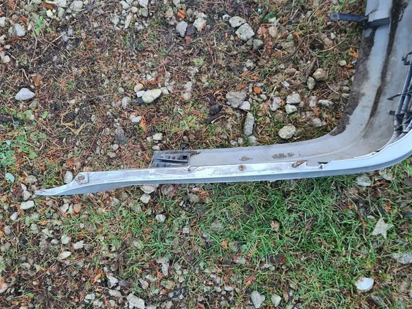 Parachoques Mercedes-Benz E W211 2004 image 7