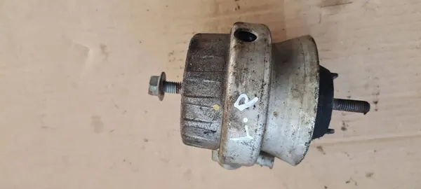 Audi A6 Moottorin Kiinnitys Vasen 2.0 TDI OE 4F0199379BK image 3