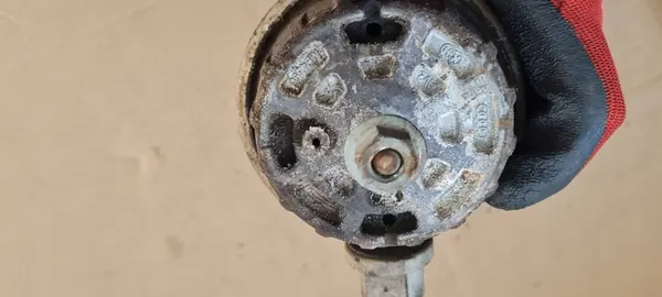 Audi A6 Moottorin Kiinnitys Vasen 2.0 TDI OE 4F0199379BK image 5