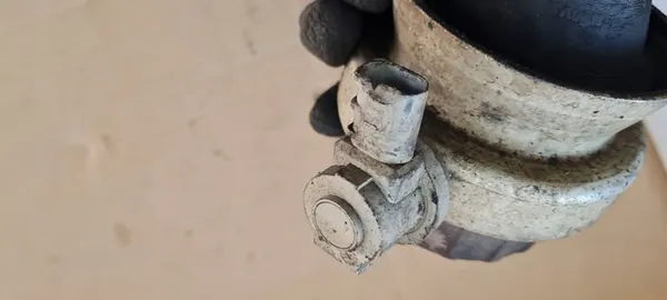 Audi A6 Moottorin Kiinnitys Vasen 2.0 TDI OE 4F0199379BK image 8