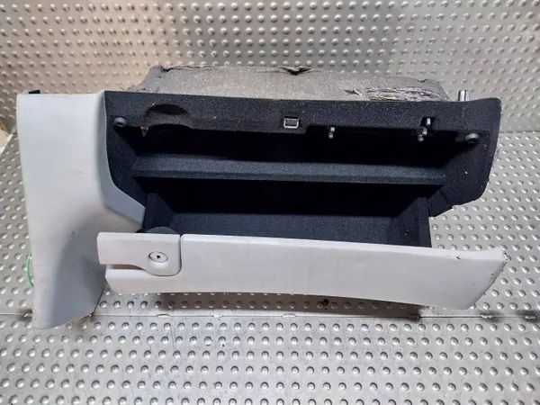 Luveta passageiro OEM S26380722 Mercedes W203 image 4