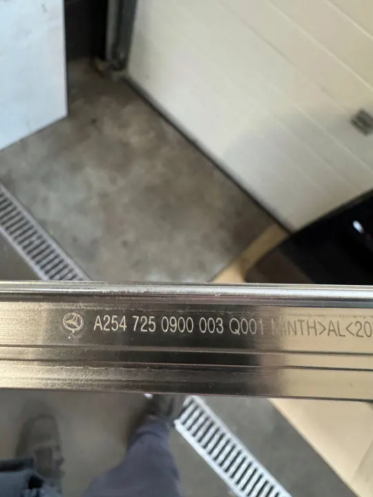 Mercedes GLC Deurlijst Links OEM A2547250900 image 3