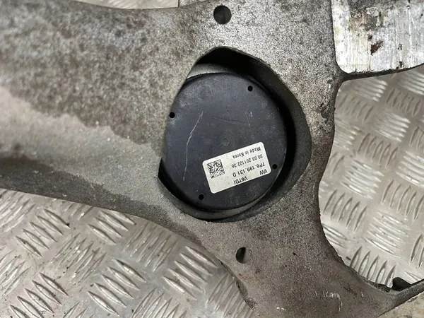 Porsche Cayenne (92A) 2011 Engine Mount Left image 6