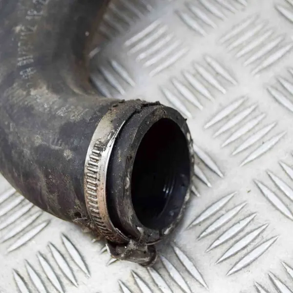 Tubería de intercooler VW TOUAREG 3.0L Diesel 2012 OEM 7P0145737A image 5