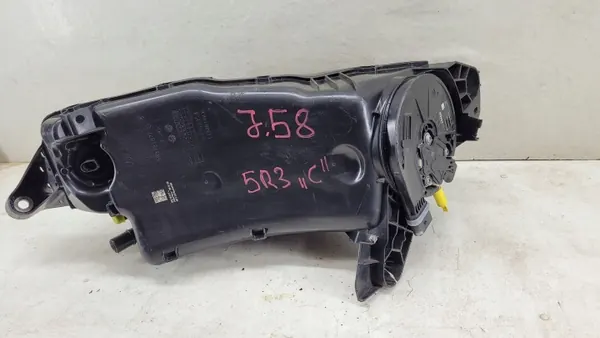 Tanque AdBlue VW Caddy IV OEM 5R3131877C - Usado image 3