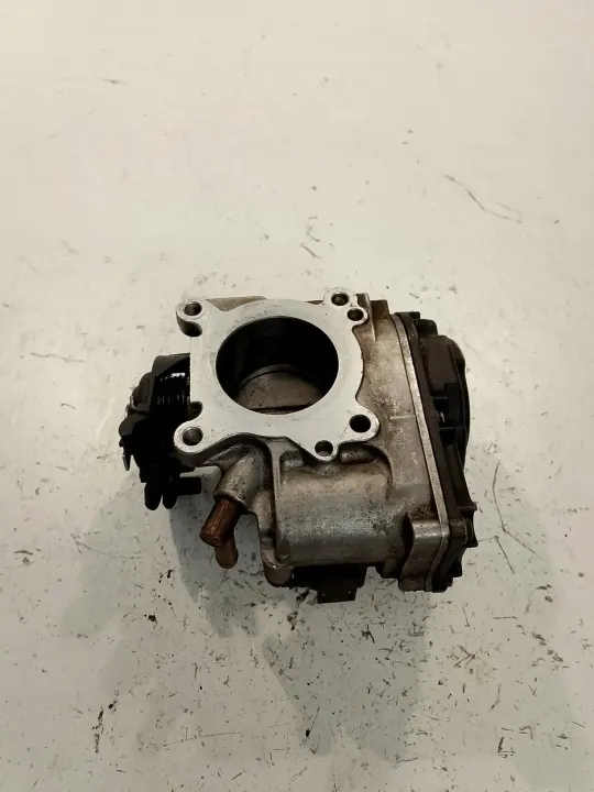 Corps de papillon VW Polo 1.2 Pièce OEM image 3