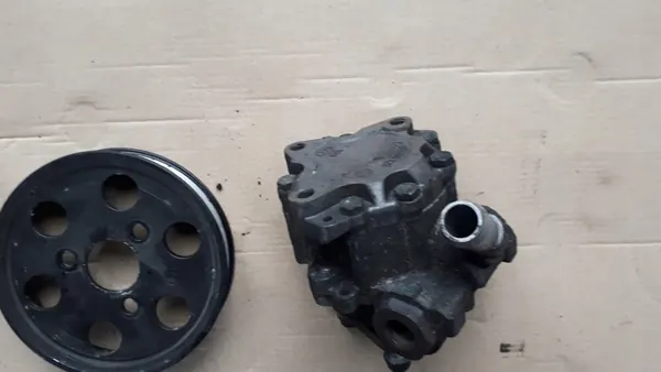 Audi Q5 8R Hydraulische Pomp, Stuursysteem OEM 8R0145155G image 2
