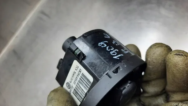 Lichtschalter Volkswagen Passat B6 2005-2010 2.0 TDI OEM image 4