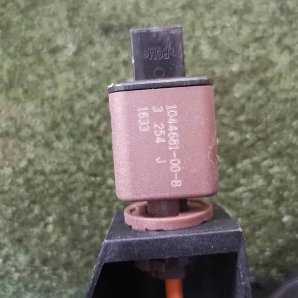 Tesla Model Y Rem Gaspedaal OEM 6PV014021-00 image 5