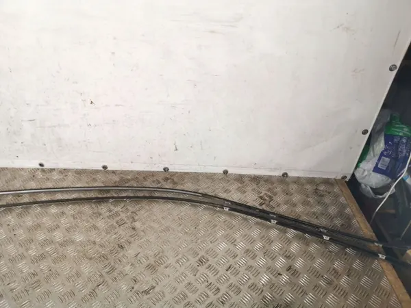 Barra de techo Infiniti Q50 OEM FBZ11148 - Usado image 3