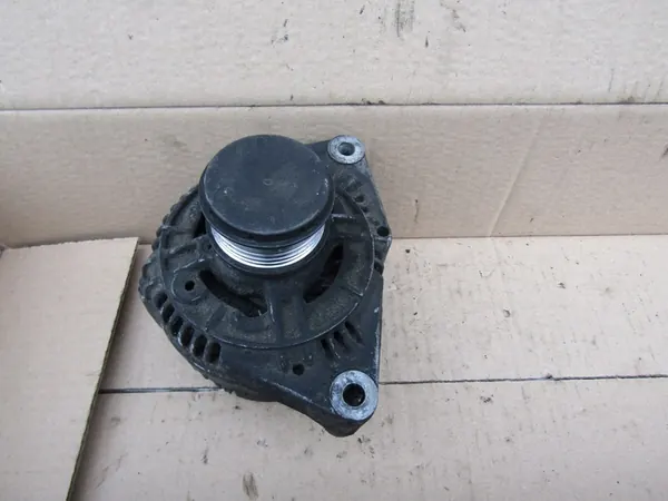 Mercedes W124 W202 W210 Alternator 45-90A image 2