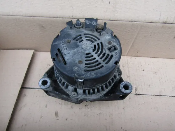 Mercedes W124 W202 W210 Alternator 45-90A image 5