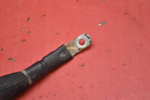 Minus-Klemme OEM 1626061-00-C Tesla image 5