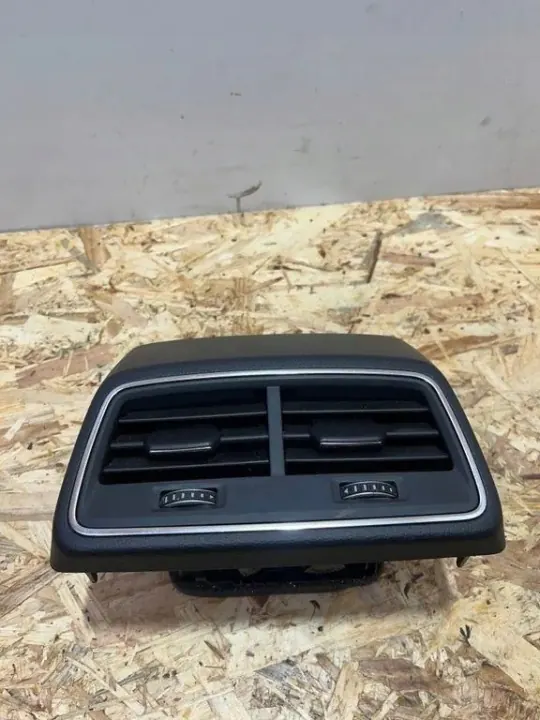 Achter ventilatierooster OEM 4K0819203A Audi A7 Sportback image 2