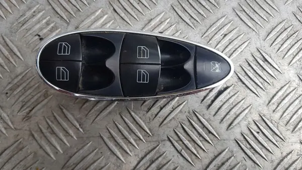 Mercedes W211 Linker Voorraam Schakelaar image 2