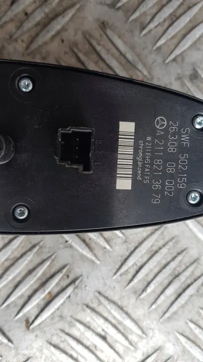 Mercedes W211 Linker Voorraam Schakelaar image 7