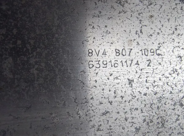 AUDI A3 8V0 Reforço de Para-choque Dianteiro image 7