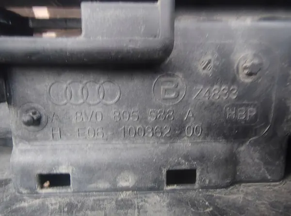 AUDI A3 8V0 Reforço de Para-choque Dianteiro image 8