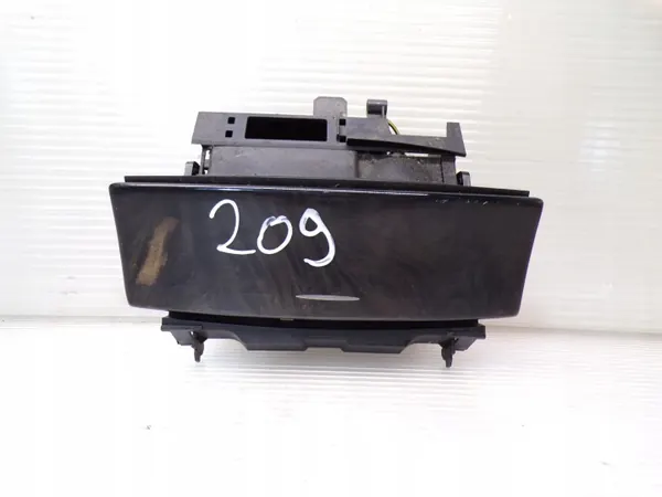 Asbak Compartiment OEM 2096800550 Mercedes W209 image 2