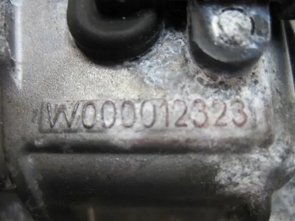 Lien d'essuie-glace Citroen DS5 OEM W000012323 Gauche image 7
