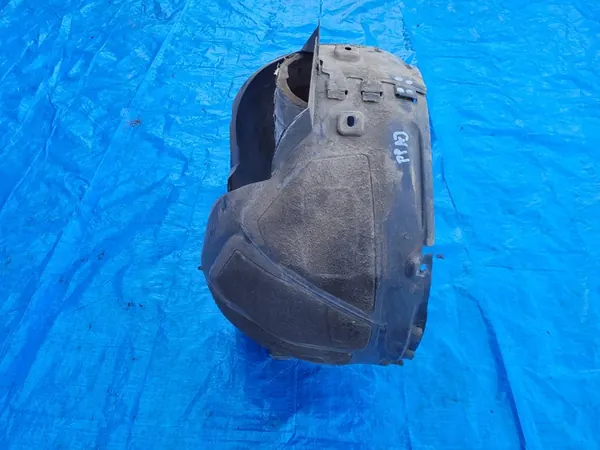 OPEL Astra J Front Right Wheel Arch Complete 13354317 image 4