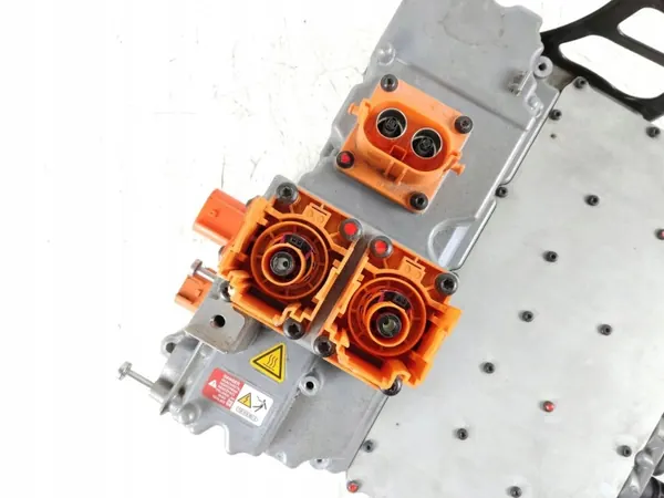 Porsche Taycan Wechselrichter OEM 9J1915539DG - Gebraucht image 3