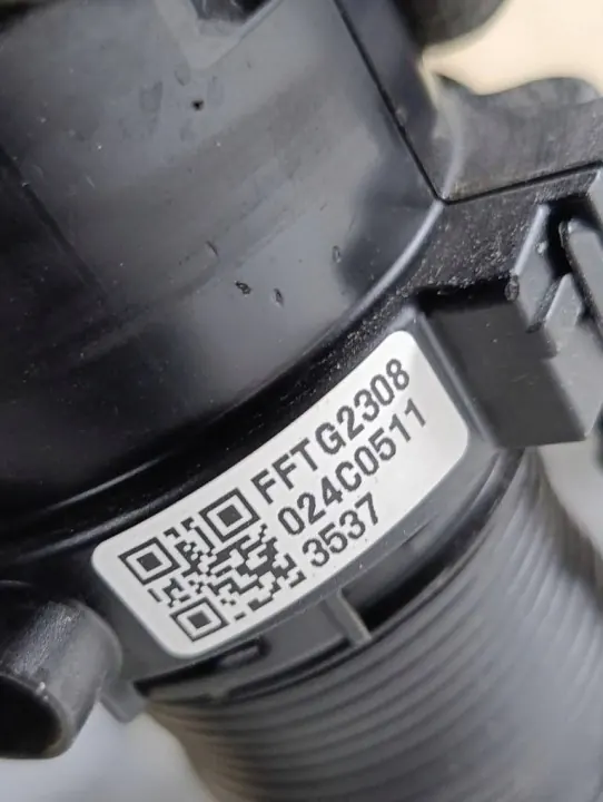 Tanque combustível Toyota Yaris IV OEM 77100K0100S3 Usado image 4