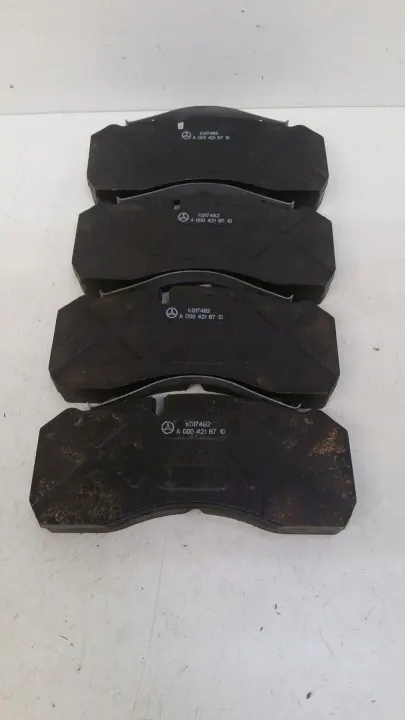 Käytetyt jarrupalat OEM 0004216710 Mercedes Actrosille image 3