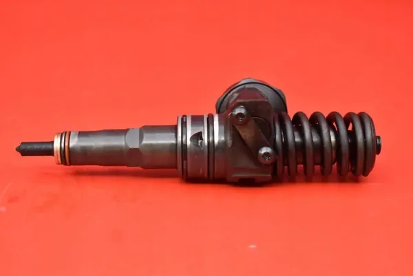 Ruiskutuspumppu OEM 038130073AJ Skoda Fabia 1.9 TDI:lle image 4