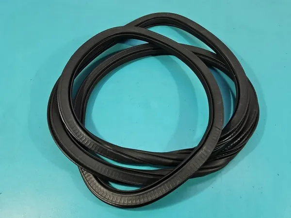 Junta puerta delantera izquierda OEM IMPRK1548462 Cupra Formentor image 2