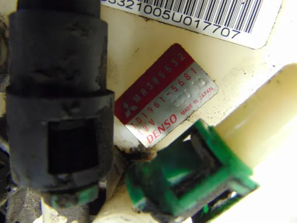 Polttoainepumppu OEM MR385532 Mitsubishi Space Starille image 5