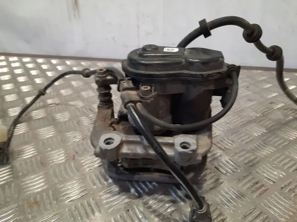 Mercedes-Benz GL X166 Hintere Bremszange image 4