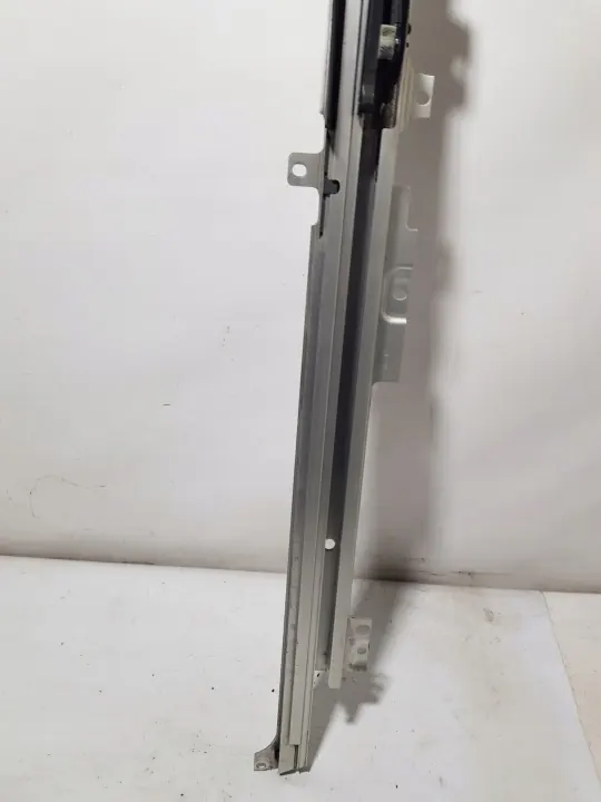 Mercedes W212 Panoramakaton Mekanismi OEM - Käytetty image 10