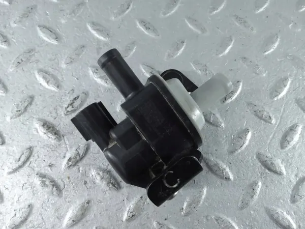 Soupape électromagnétique Toyota OEM 9091012279 - Occasion image 5