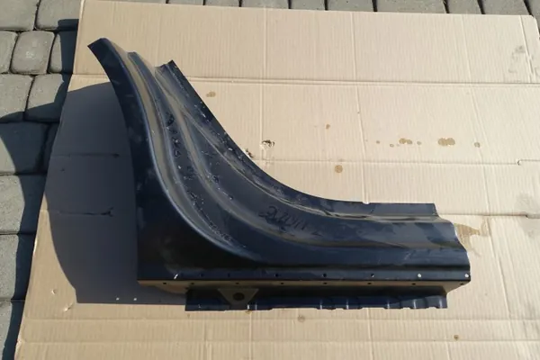 Audi Q7 4M0 Taka-oikea Kynnyslista OEM Osa image 2