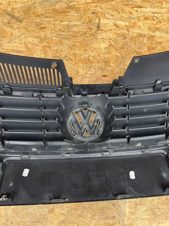 Front Grill VW Passat B6 image 10