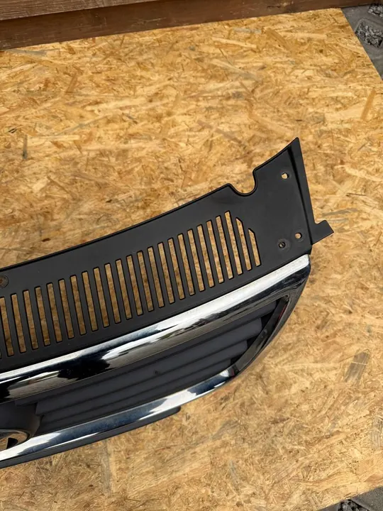 Front Grill VW Passat B6 image 5