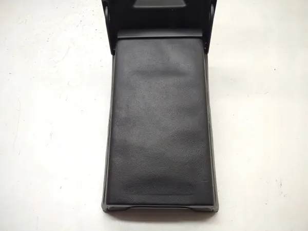 OEM 4G585205N Rücksitz-Armlehne mit Getränkehalter Audi A6 C7 image 8