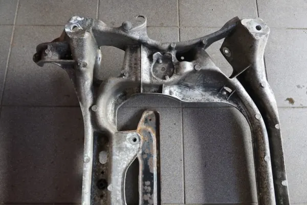 Viga motor delantera Mercedes W215 CL OEM 2156280057 image 3
