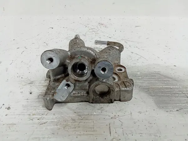 Piezas Motor Toyota Hilux OEM JUR229858 image 3