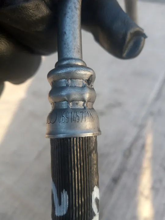 Oljeförsörjningsslang AUDI A6 C6 2.7 TDI 059145771N image 6