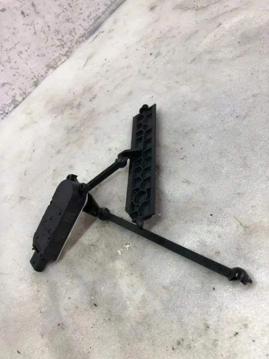 Válvula control calefacción OEM T96439CBD Mercedes-Benz C image 3