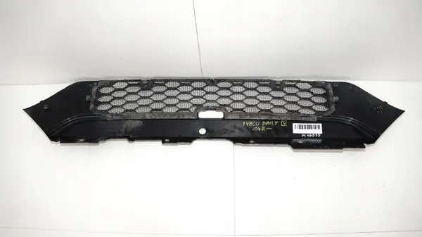 Iveco Daily IV 14-19R bumpergrille OEM 360164155 image 2
