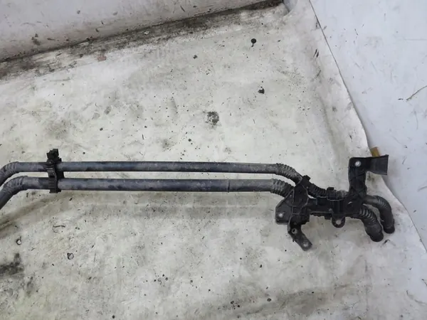 Carcasa de termostato de manguera de agua Twingo III 110612674R image 4