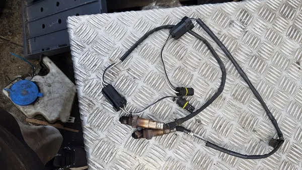 MERCEDES W211 SONDE LAMBDA image 2