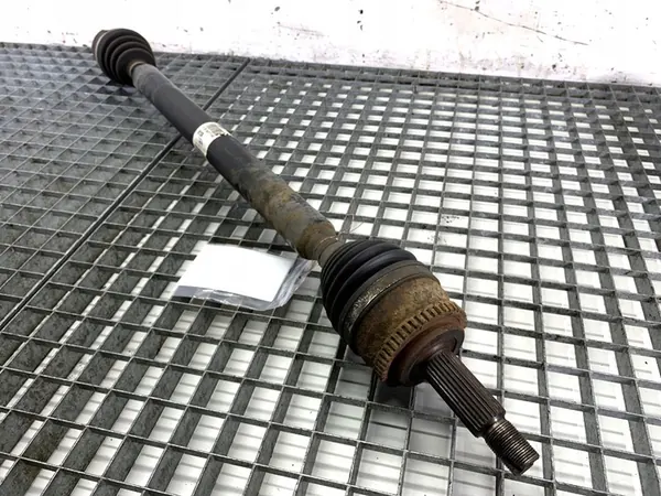 Höger Framdrev KIA CEED 1.6 128HK 12-18 OEM 49501A6100 image 3